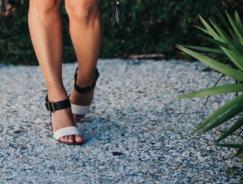 Perfect heels for spring and summer that can styled multiple ways is on the blog today. Read more to see where to find affordable yet stylish heels.