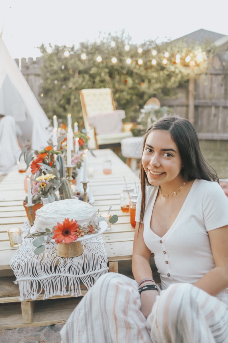 HOW TO CREATE A DREAMY, BACKYARD PARTY ON A BUDGET. HOW TO SHOP FOR A BOHO THEMED PARTY. ALL OF THE DETAILS ARE ON THE BLOG.