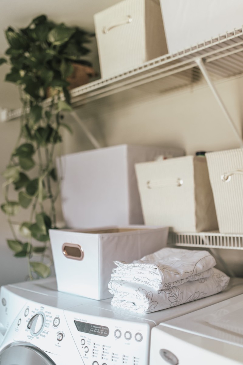 Laundry room makeover with Stage is on the blog. I’m trying to create better habits and a better lifestyle of tidiness. Take a peek at the complete look.