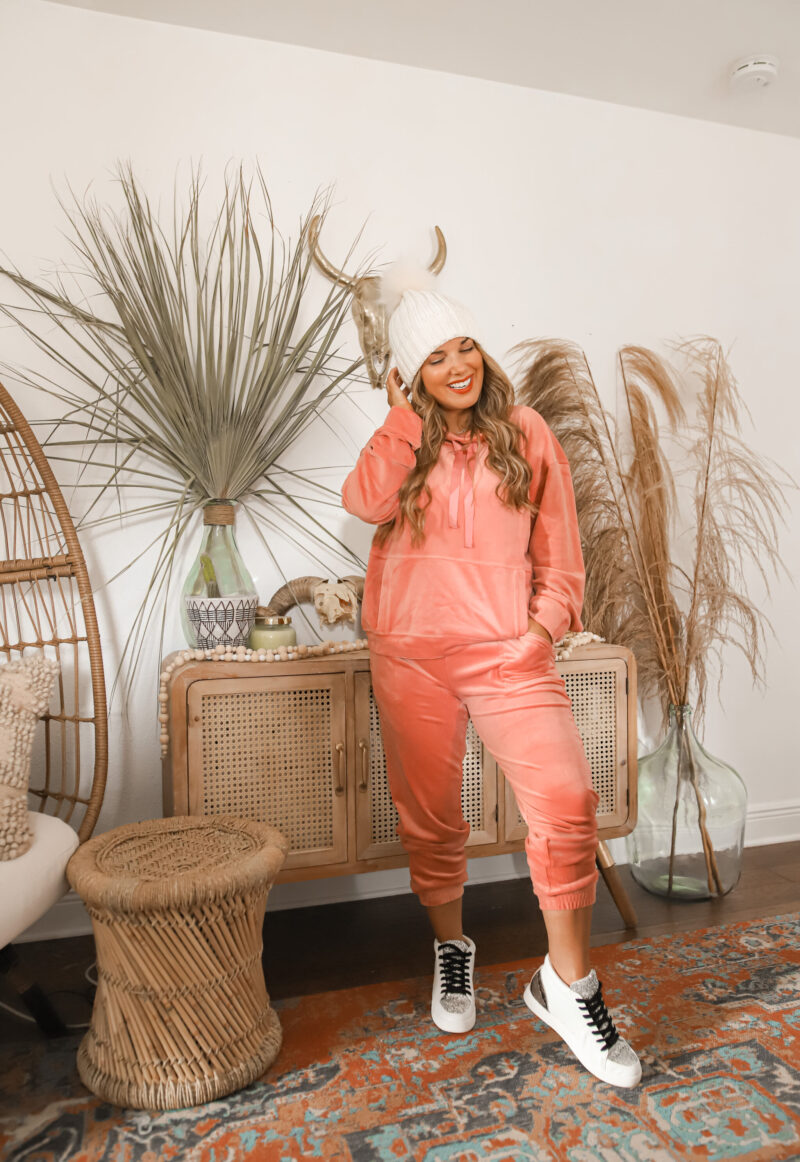 JOGGERS, SWEATSHIRTS, HOODIES, SNEAKERS AND MORE UNDER $35~ WALMART FASHION HAS ALL OF THE CUTE AND COMFORTABLE LOUNGEWEAR 