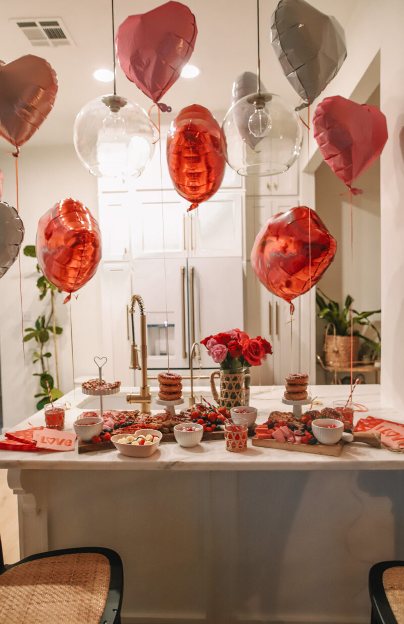 SMPLE AND AFFORDABLE WAYS TO MAKE VALENTINE'S DAY SPECIAL FOR THE ENTIRE FAMILY