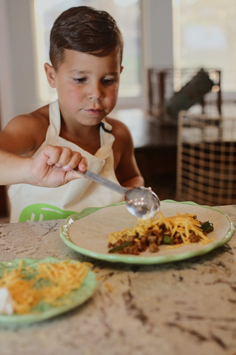 Cooking for the family can be difficult. Hello Fresh makes it so easy for busy moms. Read more to find out how our family loves Hello Fresh.