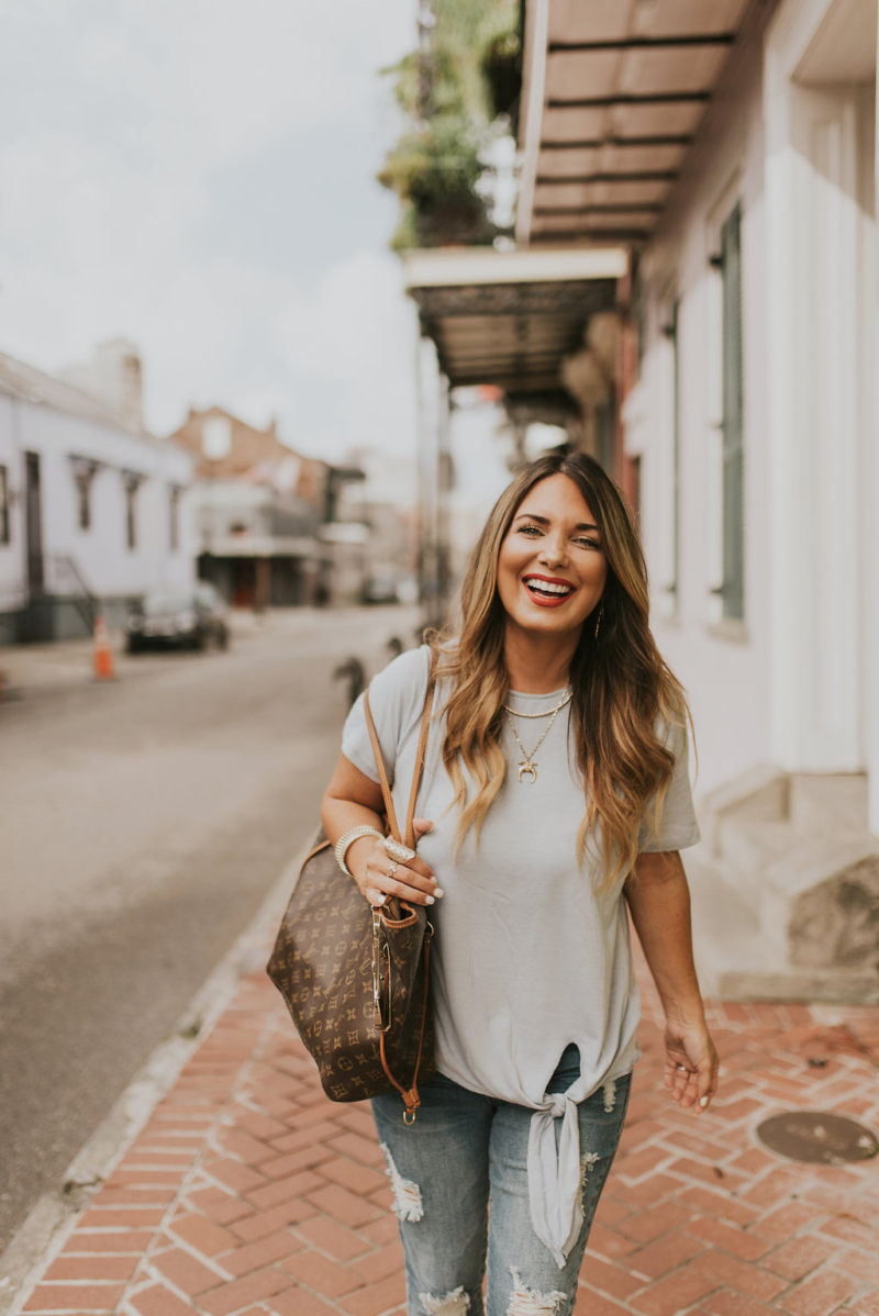 Finding the perfect tee that will transition into fall is on the blog. Read more to take a peek on my knotted tee that is under $30.