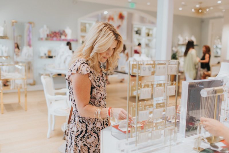 The Kendra Scott fall line has me swooning. I narrowed down my top favorite purchases. Read more to see what I picked out at the KS gives back event. 