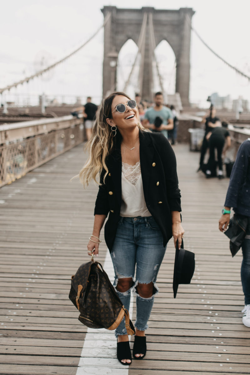 How to do NYFW like a fashion blogger? I was clueless. Read more to find out what I learned. 