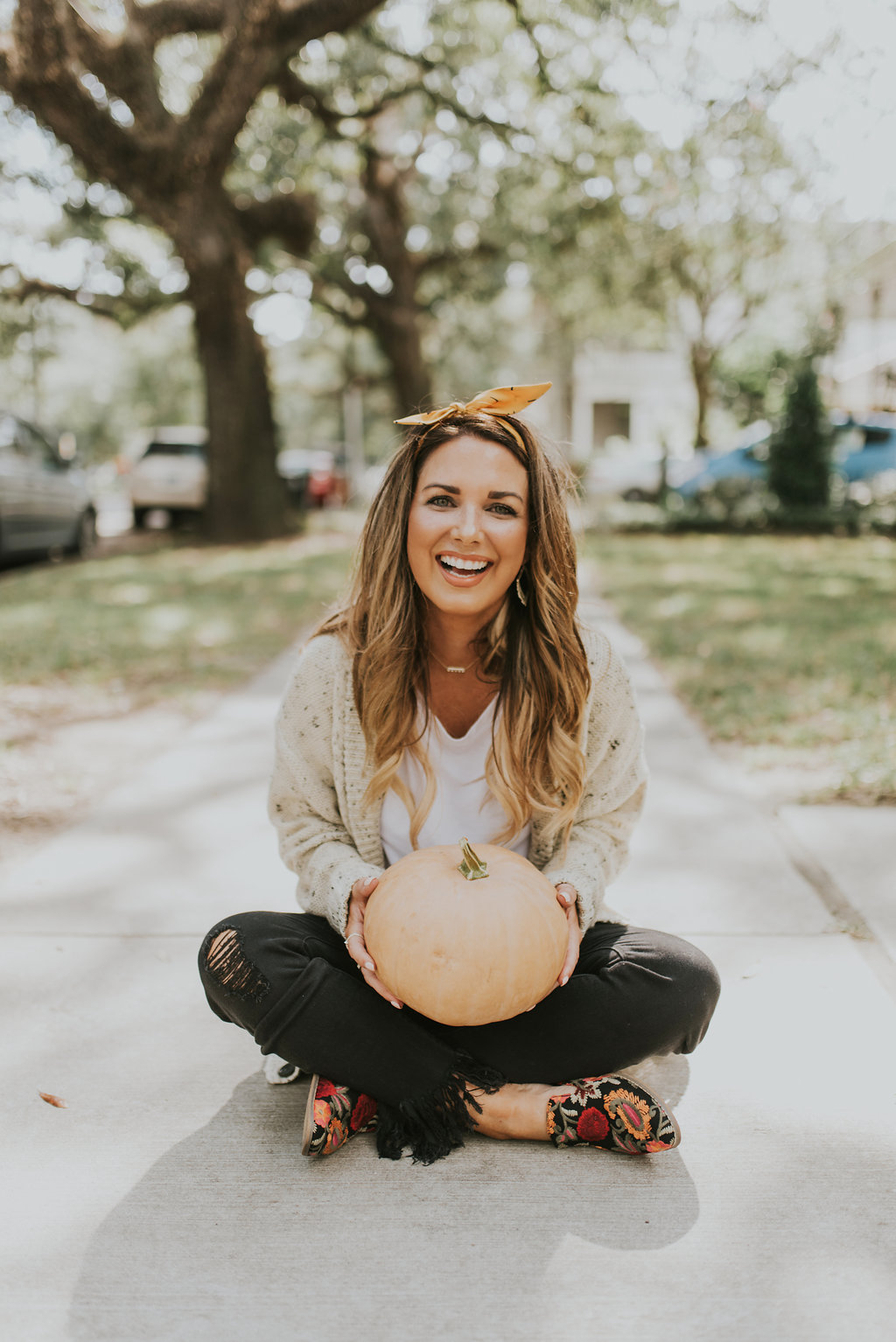 TODAY MARKS THE OFFICIAL FIRST DAY OF FALL. WHAT ARE SOME OF YOUR FAVORITE THINGS ABOUT THIS SEASON? READ MORE TO SEE HOW HOW I AM GETTING INTO THE SPIRIT OF THE SEASON.