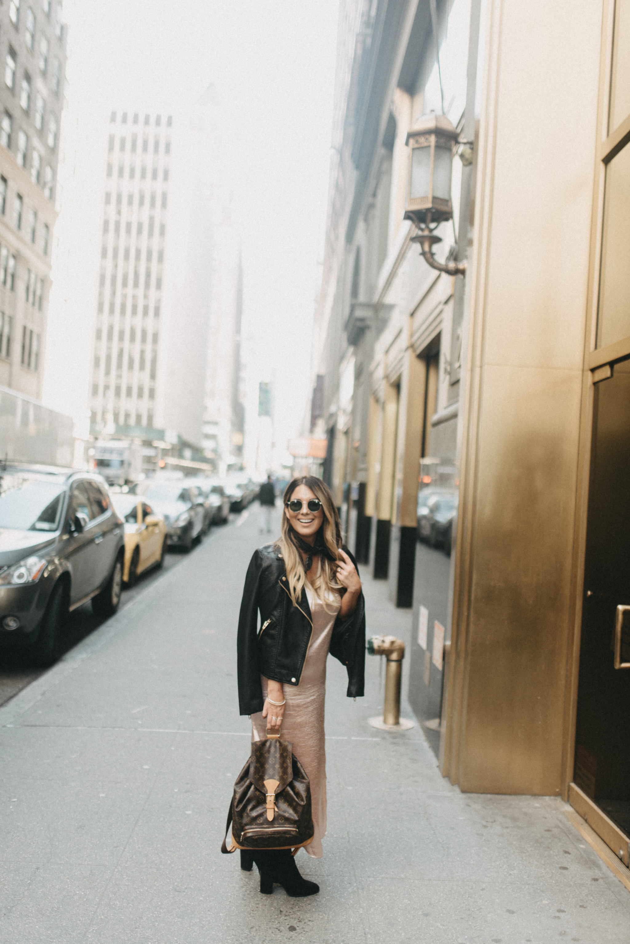How to do NYFW like a fashion blogger? I was clueless. Read more to find out what I learned.