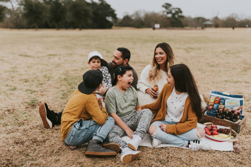 5 fun frugal family activities that are great for that budget life. Read more to find out ways to have fun as a family without spending lots of money.