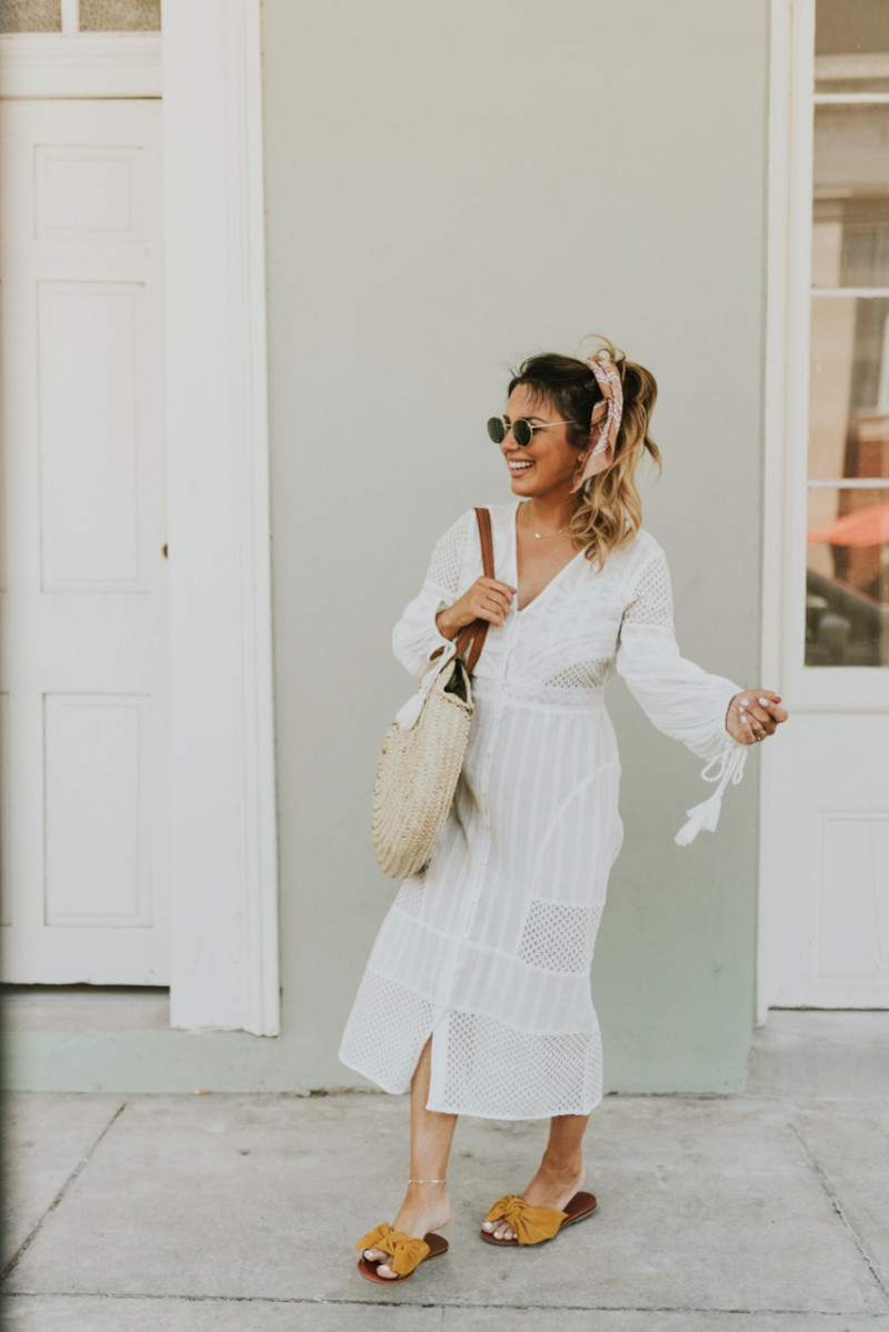 THE PERFECT WHITE DRESS FROM RIVER ISLAND CAN BE WORN MULTIPLE WAYS EVEN AS A BEACH COVERUP. SHARING WAYS TO ROCK SUMMER WHITE DRESSES ON THE BLOG.