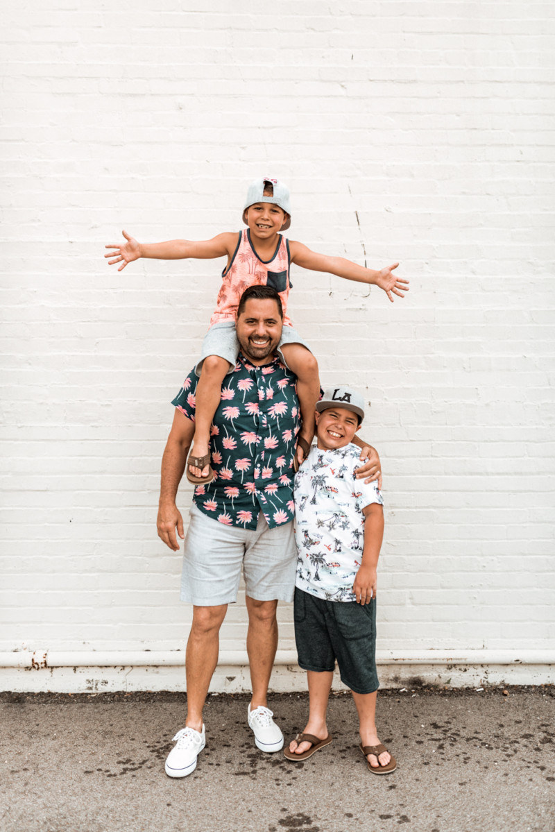 AFFORDABLE AND TRENDY PATTERNS AT OLD NAVY. OUTFIT OF THE DAY OPTIONS FOR THE ENTIRE FAMILY WITH PALM PRINT AND TROPICAL VIBES. 