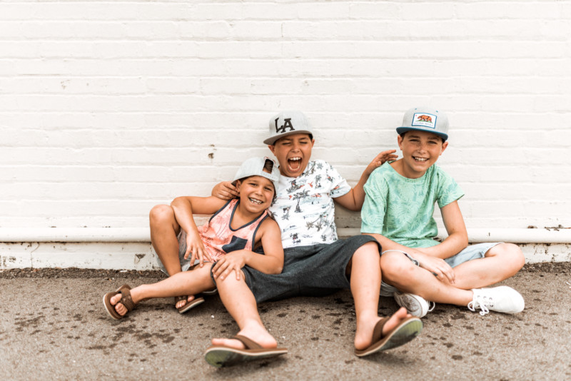 AFFORDABLE AND TRENDY PATTERNS AT OLD NAVY. OUTFIT OF THE DAY OPTIONS FOR THE ENTIRE FAMILY WITH PALM PRINT AND TROPICAL VIBES. 