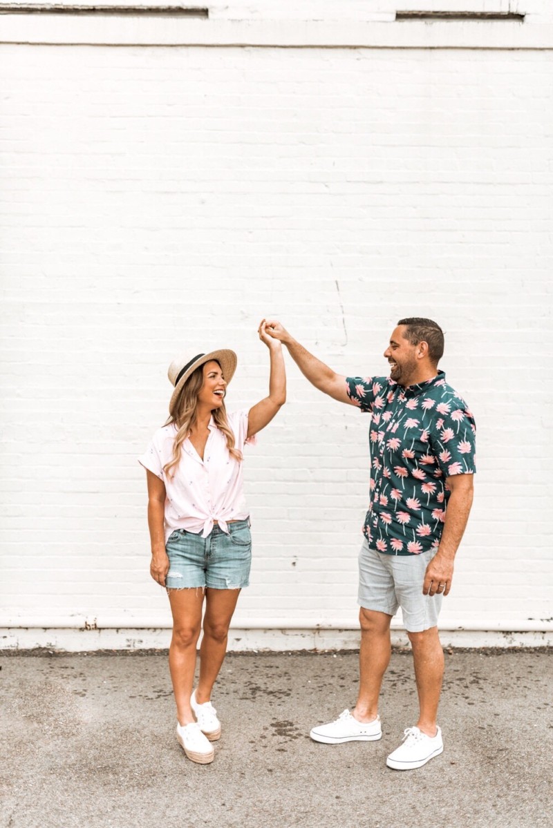 AFFORDABLE AND TRENDY PATTERNS AT OLD NAVY. OUTFIT OF THE DAY OPTIONS FOR THE ENTIRE FAMILY WITH PALM PRINT AND TROPICAL VIBES.