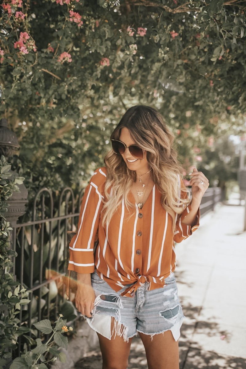 STRIPED TOP IN RUST CAN BE PAIRED WITH DENIM SHORTS AND WITH DENIM JEANS WHEN THE WEATHER GETS COOLER. READ MORE ON THE BLOG.