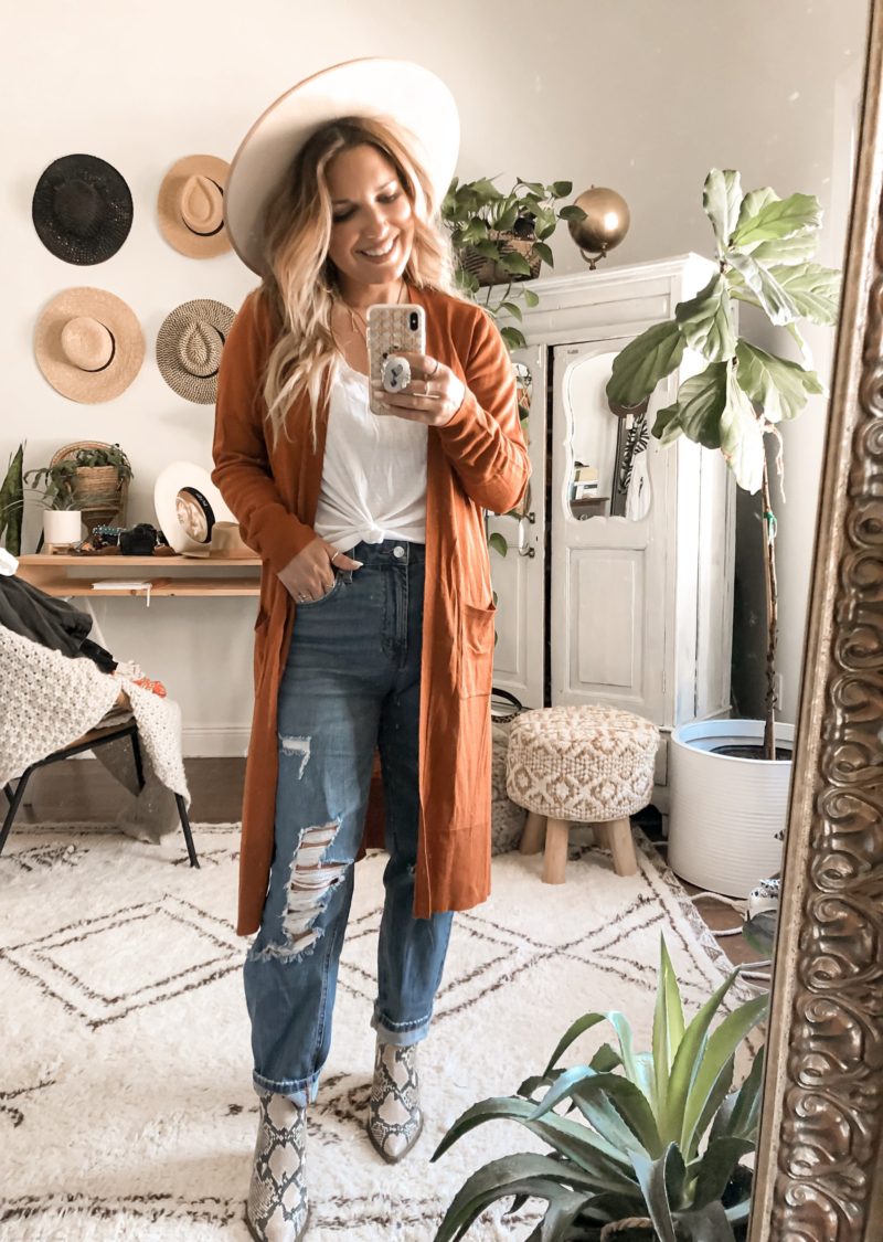 SHARING ALL OF MY TARGET FINDS FOR FALL THAT ARE trendy YET budget-friendly. TAKE A PEEK AT ALL OF MY TOP FAVORITE fall pieces ON THE BLOG. #TARGETSTYLE #FALLSTYLE #FALLFASHION