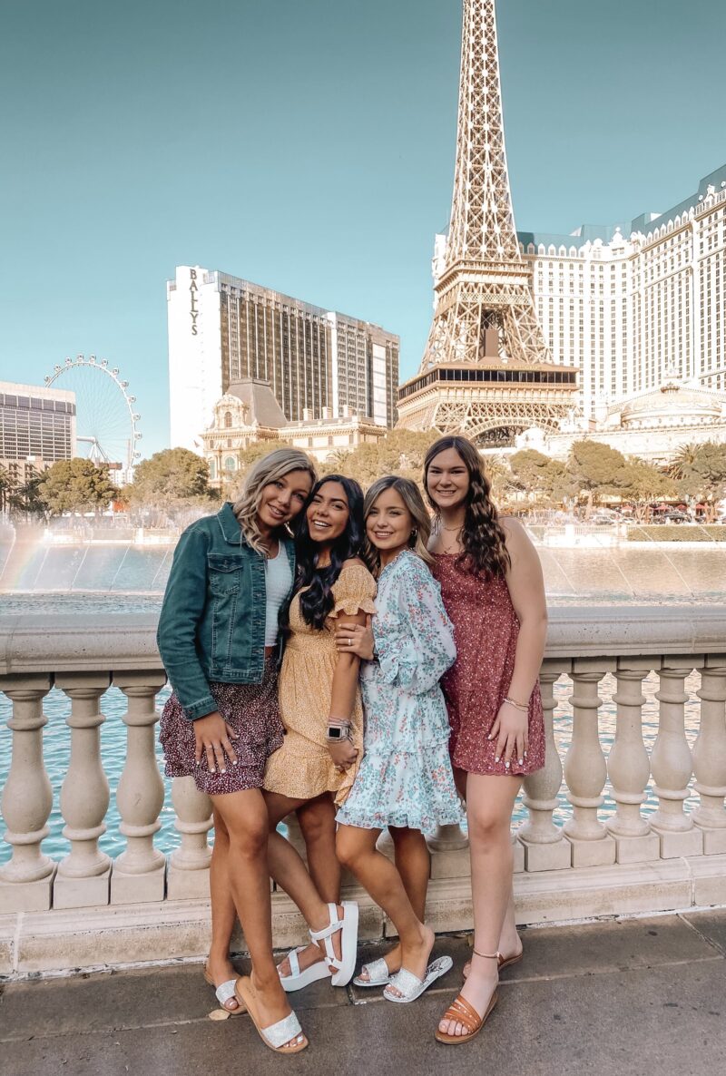 WEEKEND TRAVEL GUIDE IN LAS VEGAS - MOST INSTAGRAMMABLE SPOTS IN VEGAS - GIRL'S TRIP GUIDE