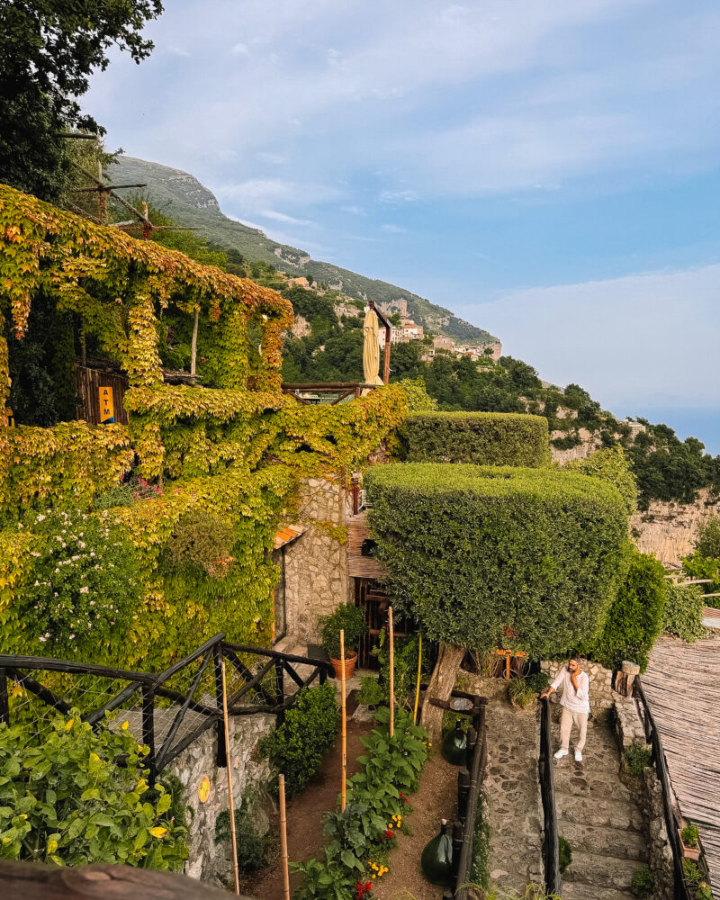 Sharing all of the details from our two week visit to Italy. Where to stay, what to do, where to eat when visiting the Amalfi Coast. Read more on the blog.