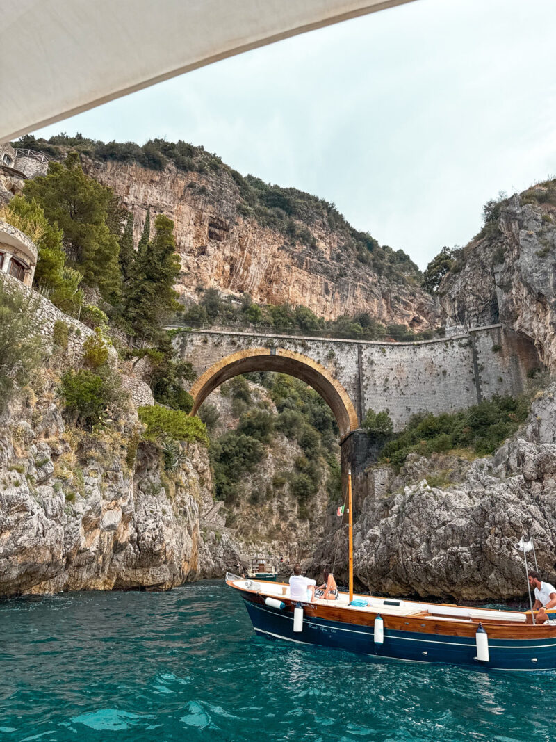 Sharing all of the details from our two week visit to Italy. Where to stay, what to do, where to eat when visiting the Amalfi Coast. Read more on the blog.